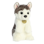 Sitting Pretty Wolf